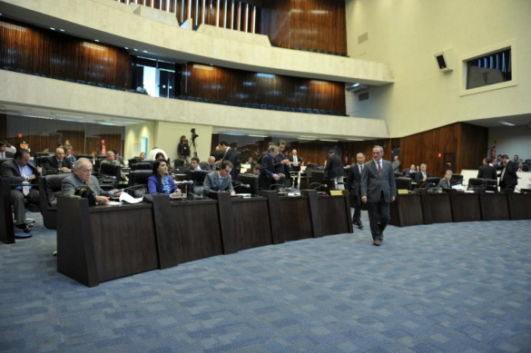 Assembleia aprova projeto que cria sistema de assistência à saúde para servidores do MP-PR