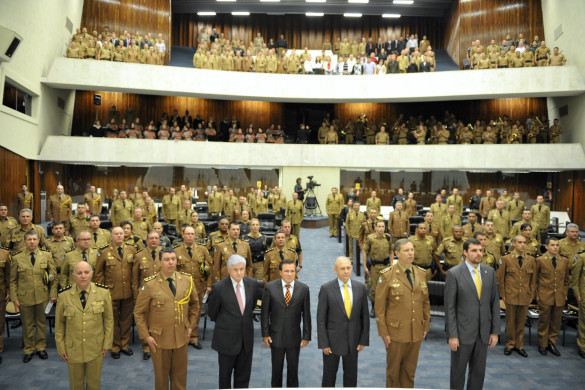 Assembleia Legislativa presta homenagem à Polícia Militar do Paraná