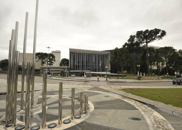 Assembleia presta homenagem póstuma ao jornalista Fábio Campana na sessão plenária de segunda-feira (13)