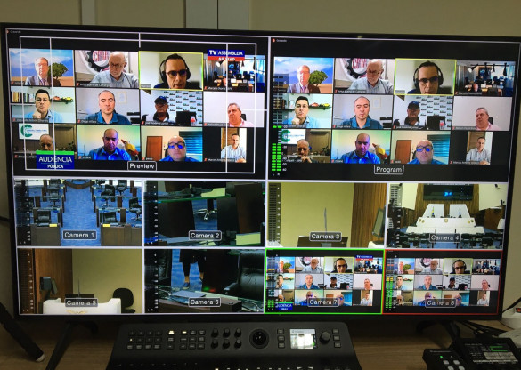 Deputados ampliam debate com a população em 104 audiências públicas