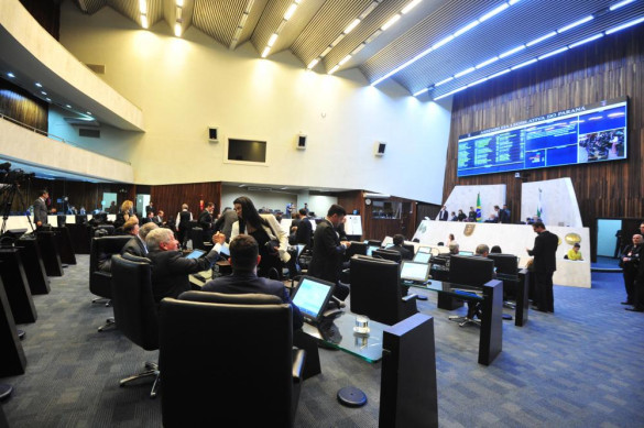 Criação do "Regularizador Social" de áreas fundiárias urbanas é aprovada em primeiro turno