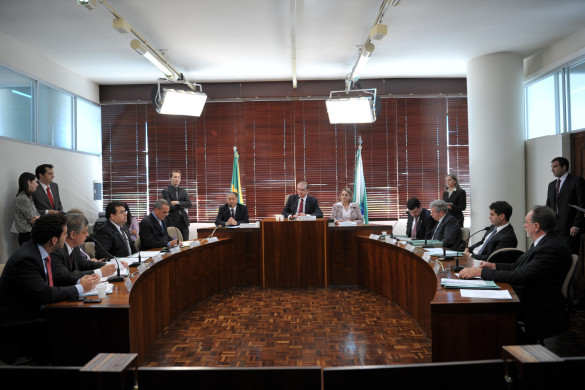 CCJ examina três novas mensagens do Poder Executivo