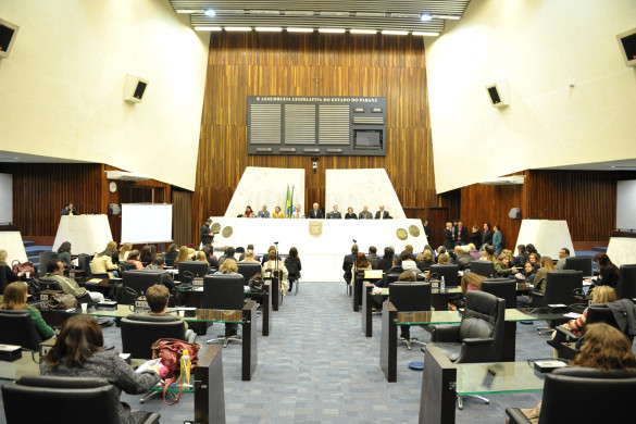 Congressistas debatem Plano Nacional de Educação no Legislativo