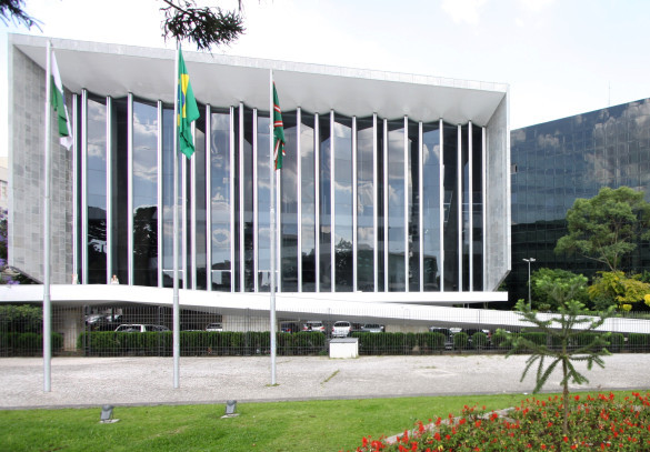 Assembleia economiza R$ 400 mil ao ano com novo modelo de aposentadorias