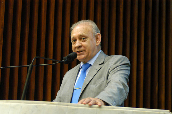 Traiano destaca que o Governo do Estado vai destinar meio bilhão a mais para a educação em 2014