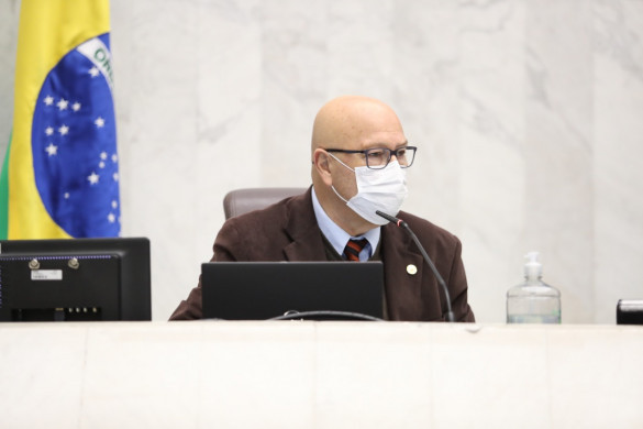 Projeto de lei que incentiva musicoterapia para tratar déficit intelectual e cognitivo avança na Assembleia