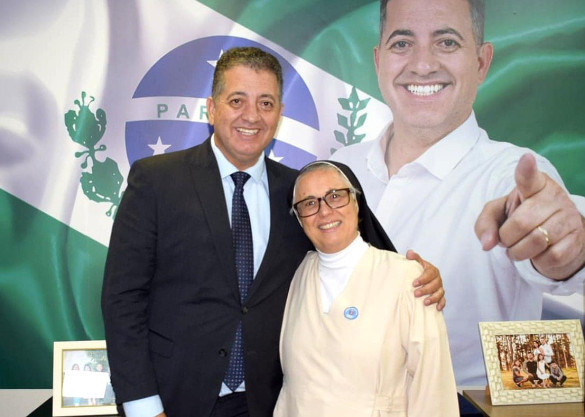 Deputado Cobra Repórter (PSD) propõe Menção Honrosa à Irmã Elizabeth Mendes por atuação social no Paraná
