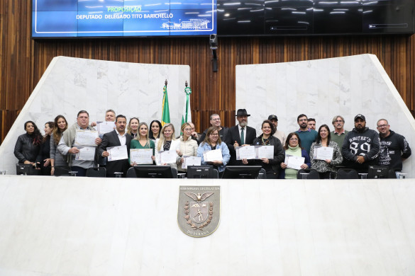 Funcionários e permissionários de Mercados Municipais são homenageados pela Assembleia Legislativa