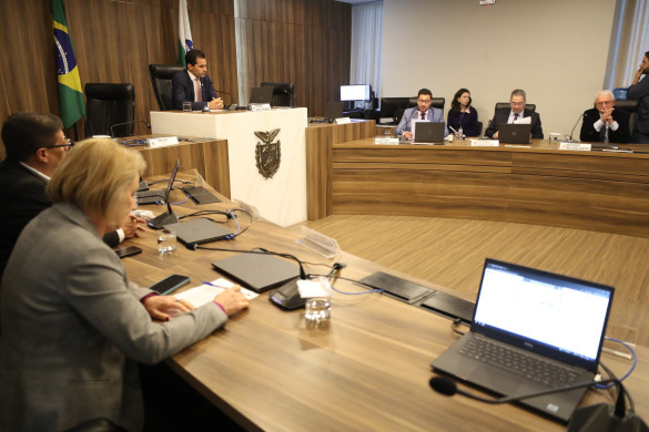 Comissão de Finanças e Tributação aprova projeto de lei que cria o Programa Regulariza Paraná
