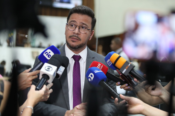 Deputado Arilson Chiorato (PT) destaca atuação da Oposição em 2025 e critica vendas de estatais e centralização do Executivo