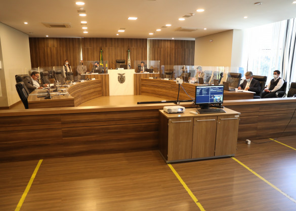 Projeto que permite delegação de rodovias estaduais ao governo federal começa a ser discutido na CCJ