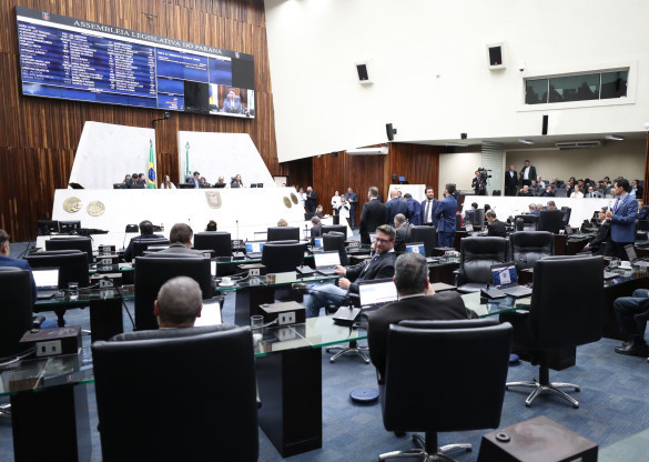 Deputados aprovam projeto que favorece agricultura familiar com aumento de merenda orgânica