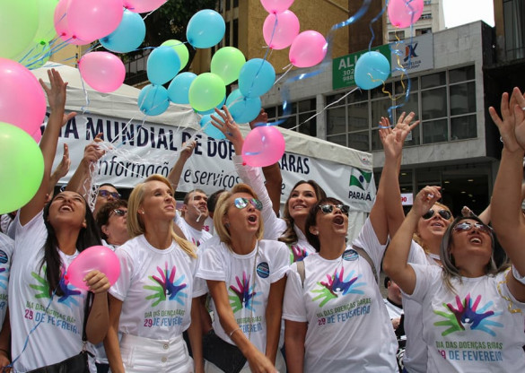 Fevereiro Lilás: Movimento alerta a sociedade sobre as doenças raras