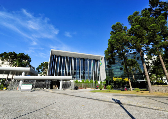 Duas edições da Assembleia Itinerante, audiências e sessão solene movimentam a semana do Legislativo