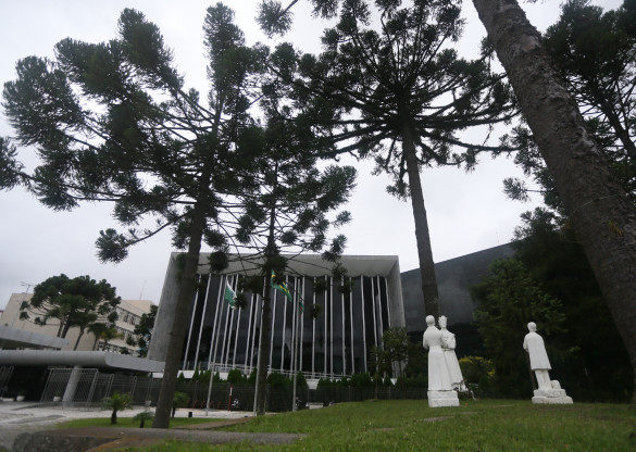 Deputados votam propostas que ampliam o efetivo da PM e alteram a estrutura de órgãos do Executivo