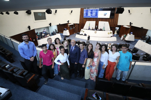 Parlamento Jovem de Loanda visita a Assembleia