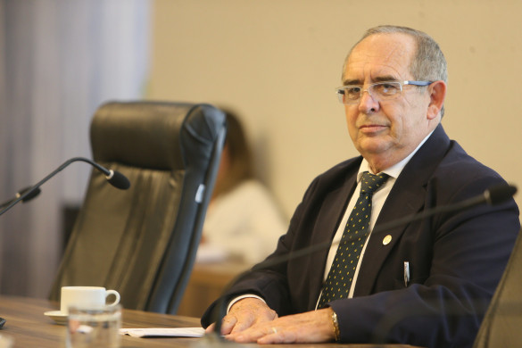 CCJ aprova proposta de alienação de armas a policiais inativos