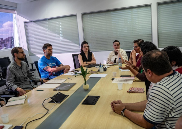 Deputado Goura (PDT) participa de reunião com representantes das escolas Waldorf
