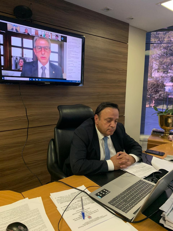 Líder do Governo destaca aprovação de projetos de socorro econômico em meio à pandemia do coronavírus