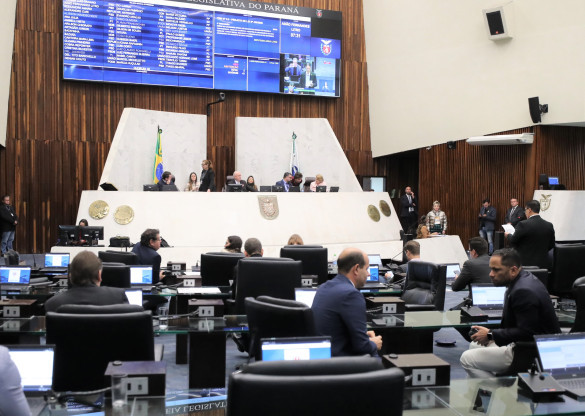 Assembleia autoriza empréstimo do Governo do Estado para programa de desfavelização no Paraná