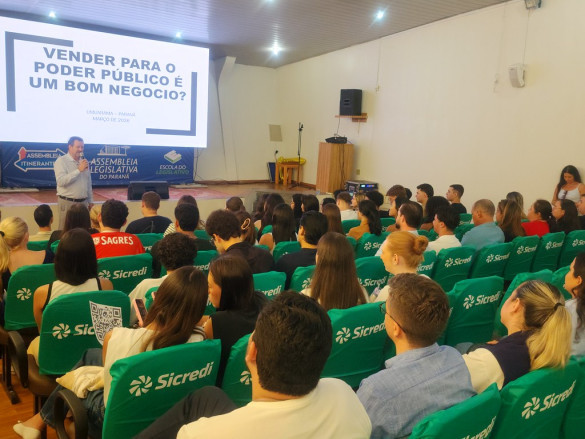 Assembleia Itinerante leva capacitação sobre vendas ao poder público a empreendedores em Umuarama