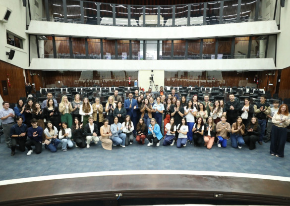 Assembleia recebe a Caravana da Cidadania do projeto Geração Atitude 2025 e premia vencedores