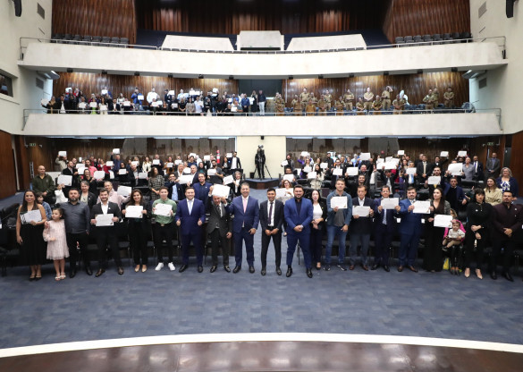 Empreendedores paranaenses mostram sua força em encontro realizado na Assembleia Legislativa