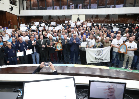 Assembleia Legislativa reconhece contribuição do Terço dos Homens ao Paraná