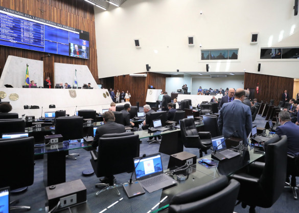 Assembleia reabre as sessões plenárias do segundo semestre