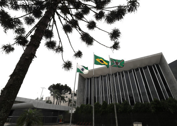 Políticas públicas em benefício das paranaenses ganham força na semana do Dia Internacional da Mulher