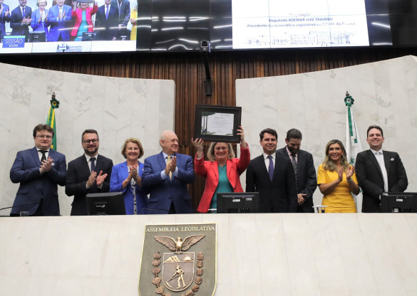 Assembleia Legislativa homenageia os 65 anos do Hospital Universitário Cajuru