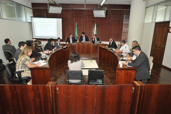 Comissão de Reforma do Regimento Interno começa a discutir questões que ainda provocam divergências
