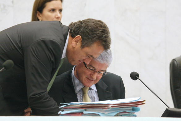 Projeto que estabelece prazo para aferição de certidões é aprovado em segunda discussão