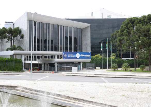 Saúde ganha destaque na agenda legislativa com debates, homenagem e repasse de recursos ao HCzinho