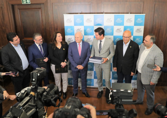 Governo entrega propostas da LOA e do PPA à Assembleia Legislativa