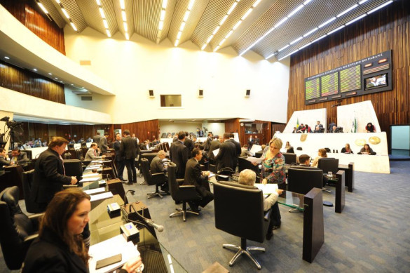 Assembleia aprova prestações de contas do Governo do Estado