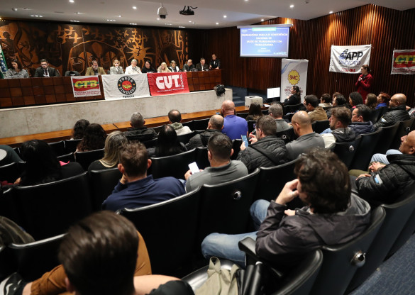 Maior transparência na aplicação de recursos para a saúde do trabalhador no Paraná é debatida em audiência pública