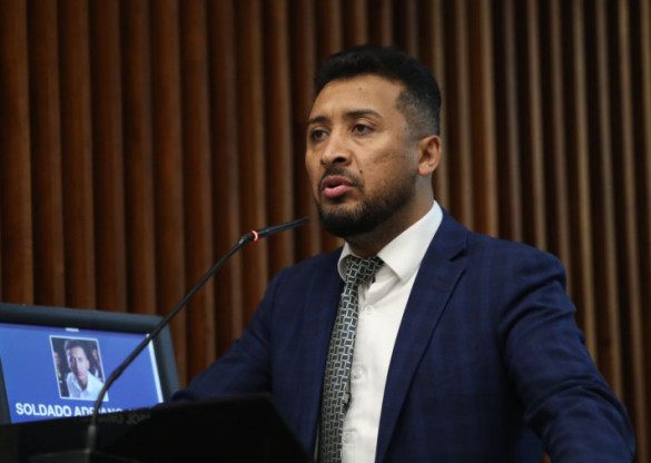 Deputado Adriano José (PP) manifesta apoio ao direito de escolha na educação de PCDs e encaminha ofício ao STF