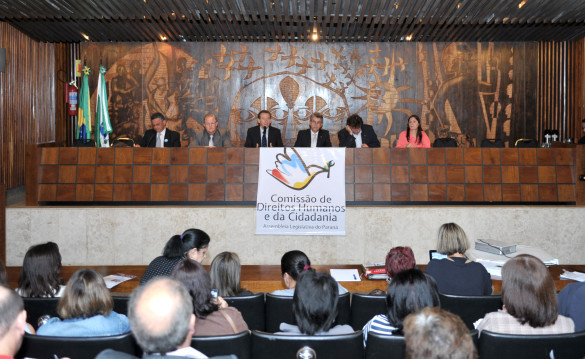 Servidores pedem transparência no projeto de mudanças na ParanaPrevidência