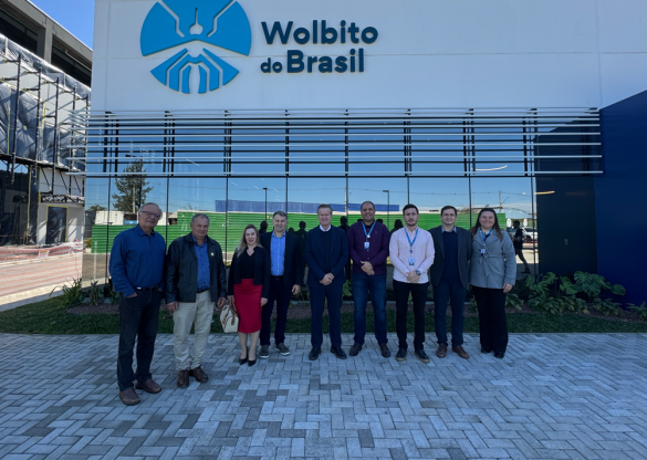 Deputado Luis Corti (PSB) visita IBMP e destaca resultados expressivos do Projeto Wolbito no combate à dengue