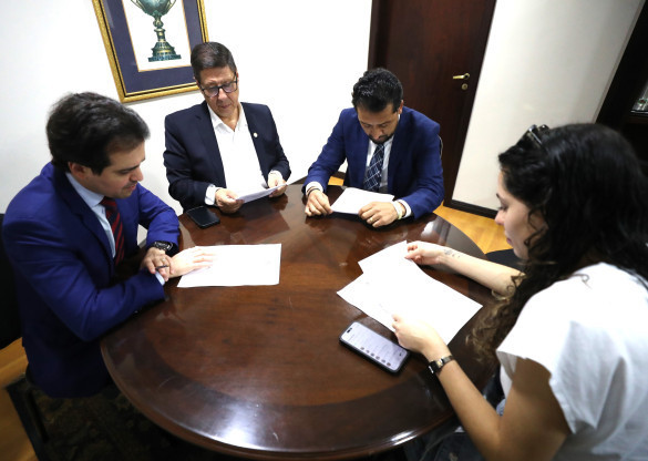 Proposta que cria o Programa Regulariza Paraná avança na Comissão de Indústria, Comércio, Emprego e Renda