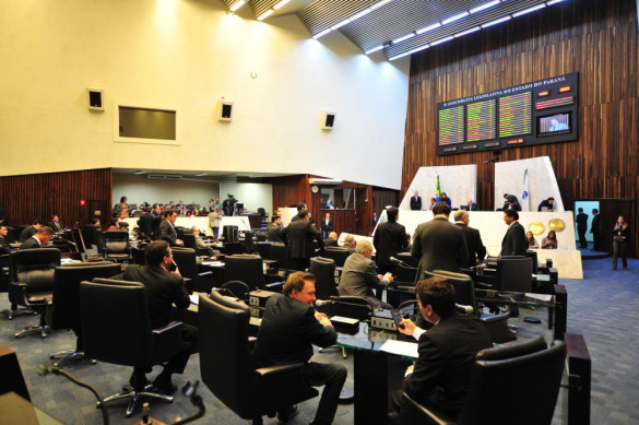 Governo apresenta emendas à LDO que definem o pagamento de promoções aos servidores do Estado