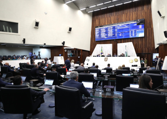 Parlamentares reforçam enfrentamento ao cyberbullying no Paraná