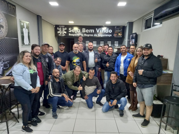 Deputado Soldado Fruet pede apoio ao porte de arma de fogo para CACs e vigilantes