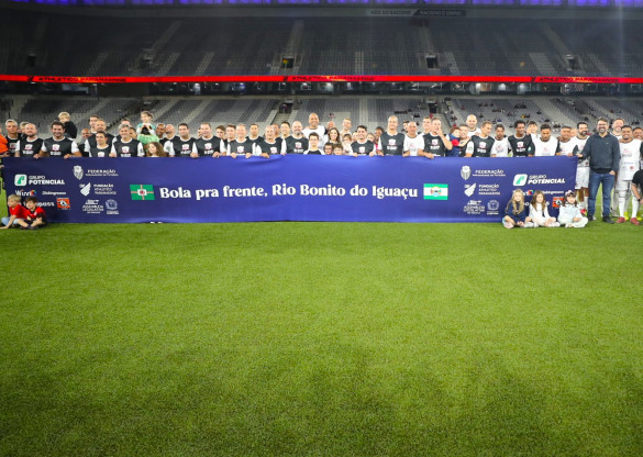 Partida solidária organizada pela Assembleia reúne ídolos do esporte e arrecada recursos para reconstrução de Rio Bonito do Iguaçu