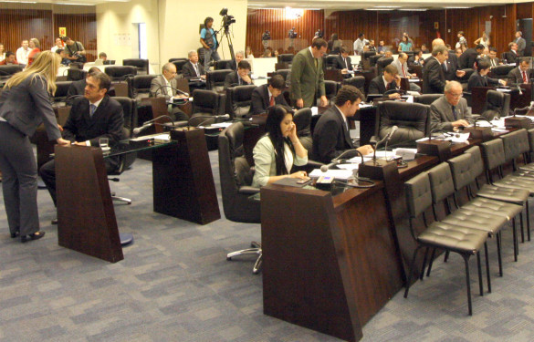 Votação do Orçamento de 2012 e do PPA deve ser concluída na segunda-feira (5)