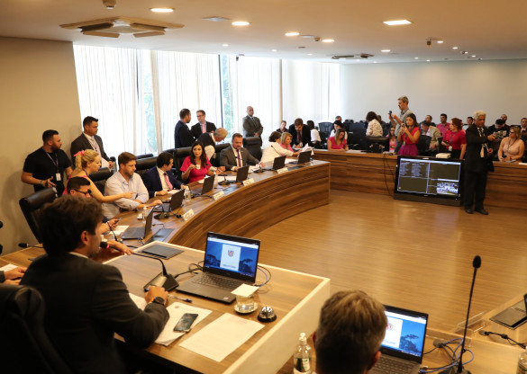 CCJ analisa projeto que altera Reforma Administrativa do Estado