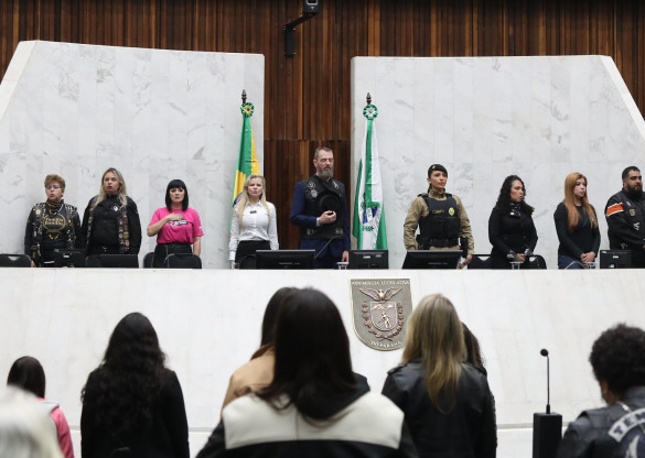 Sessão Solene da Assembleia Legislativa homenageia as mulheres motociclistas do Paraná