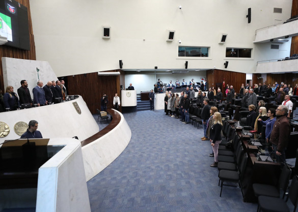 Assembleia Legislativa homenageia os 64 anos de Mandirituba
