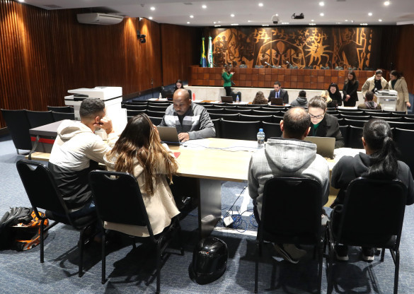 Mutirão da Defensoria Pública na Assembleia promove 100 atendimentos